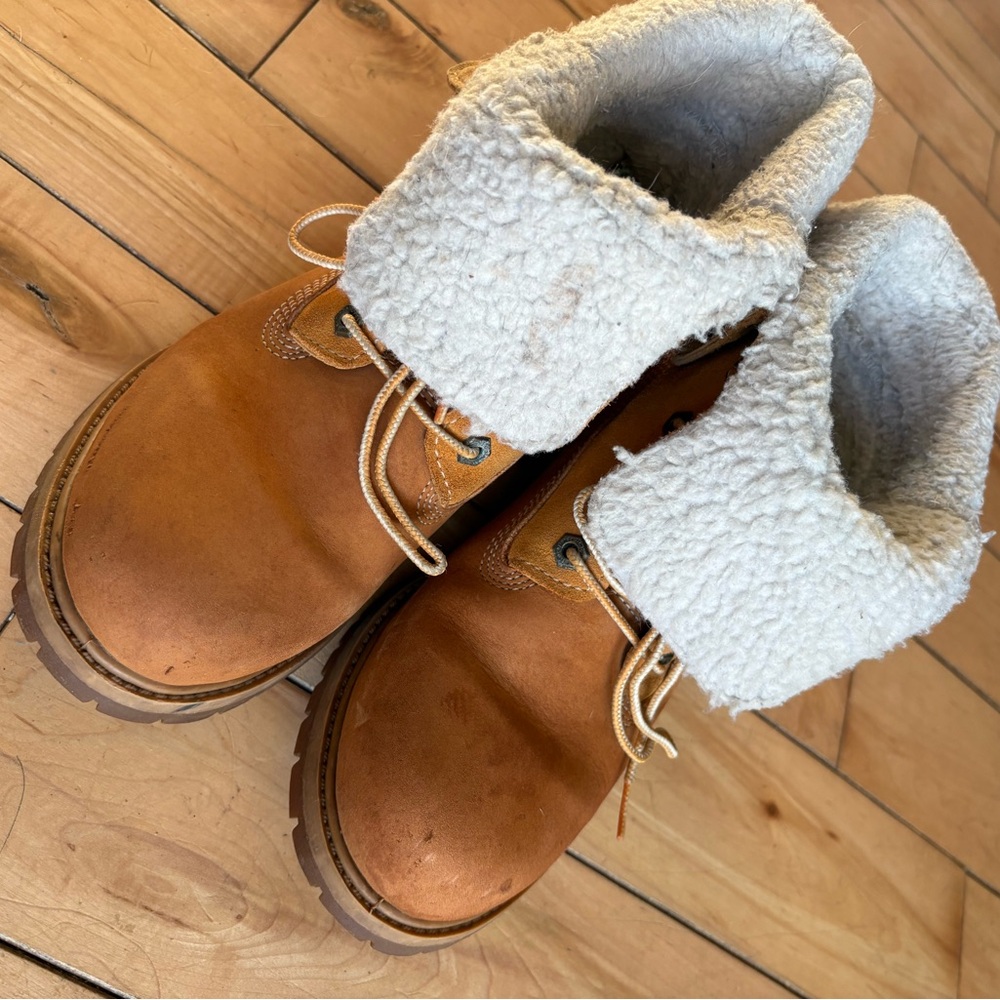 Timberland Women's Tan Lace Up Boots